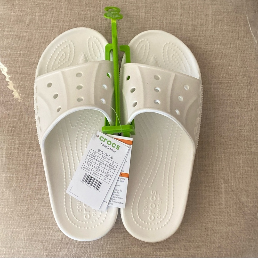 CROCS Gender Inclusive Baya II Slide Sandal | White